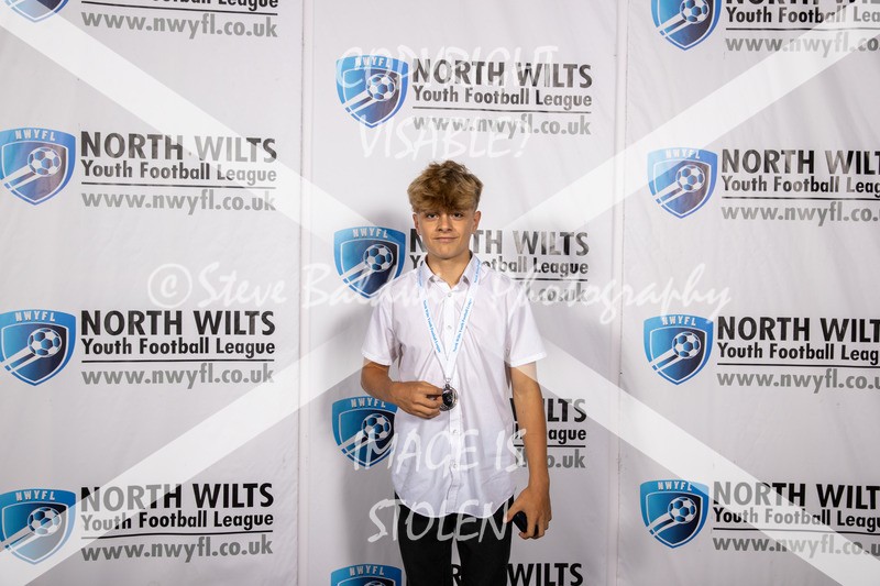 1DX30677 - Div 3 Calne Town Youth White