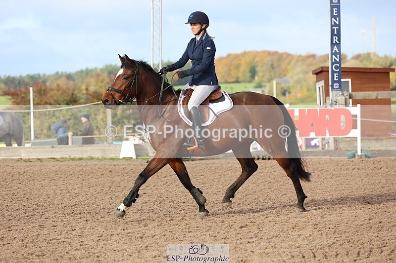 251025-101219-00828 - Cls 21+22 Club and Schools 60cm