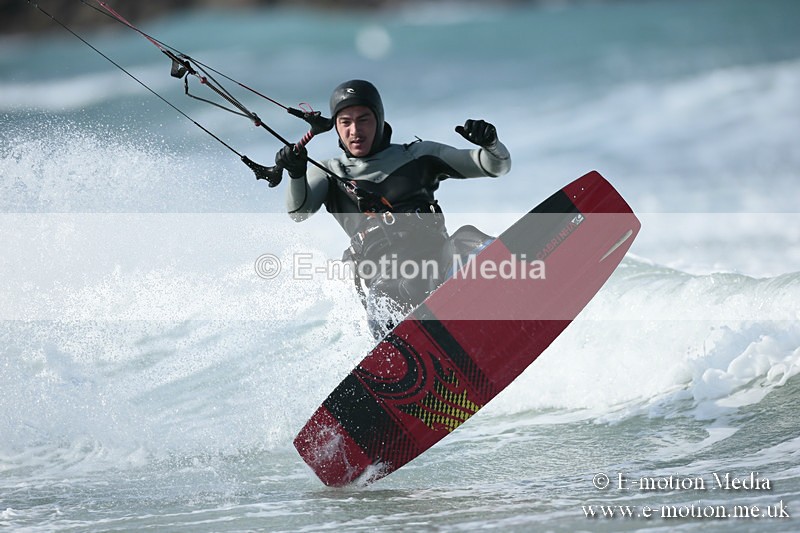 KS 020413-140 - Kite Surfing
