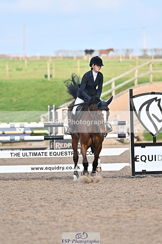 250326-144011-01214 - Cls 6 Foxhunter and 1.20m