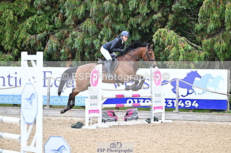 250830A-121743-05958 - Cls 22 95cm Amateur Quali