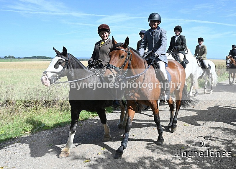 WJ7_0507 - Berks & Bucks - Hound Exercise – Kennels 06-09-26