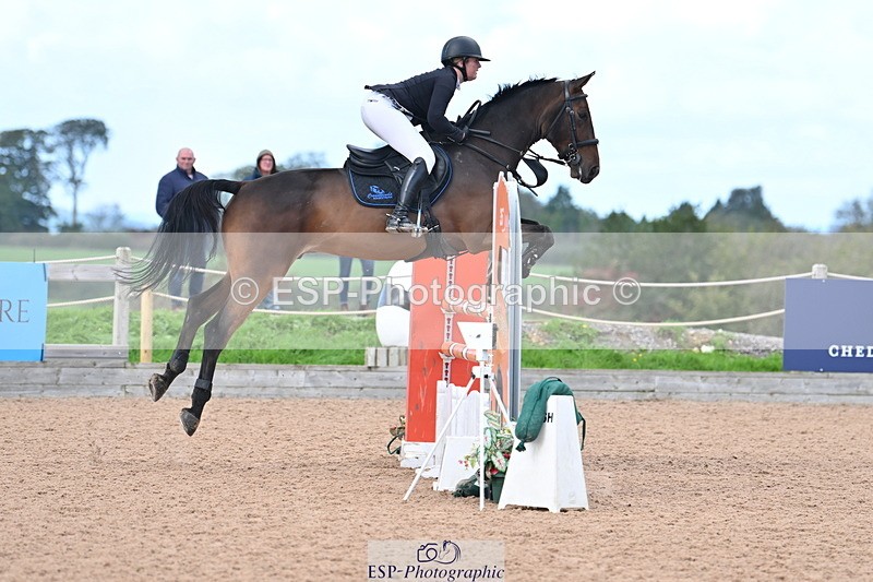 231014A-111731-04340 - Cls 18 Newcomers & 1.10m Open