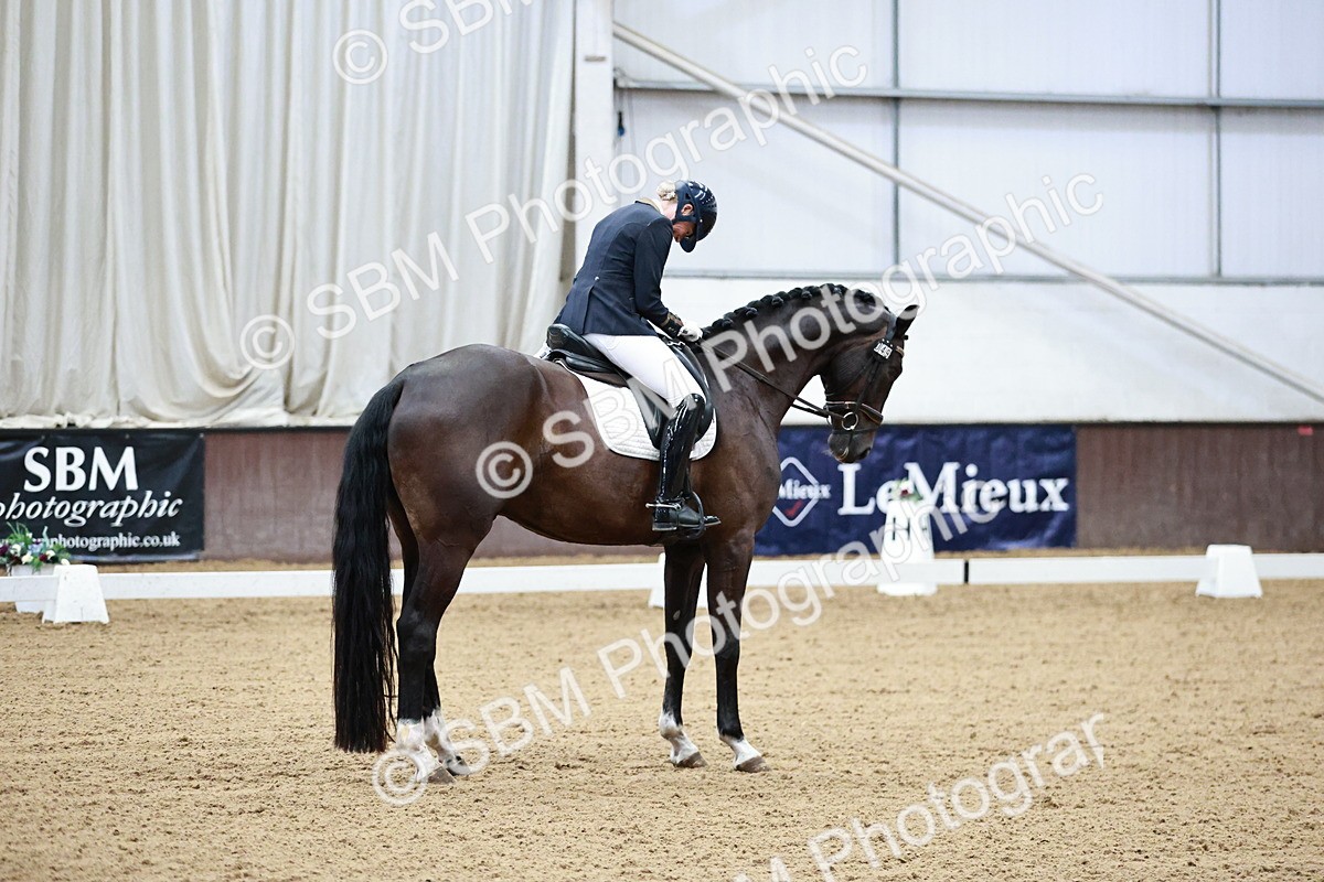 SBM_000563 - Class 1 - Prelim 6 Gold - 11.24-12.40
