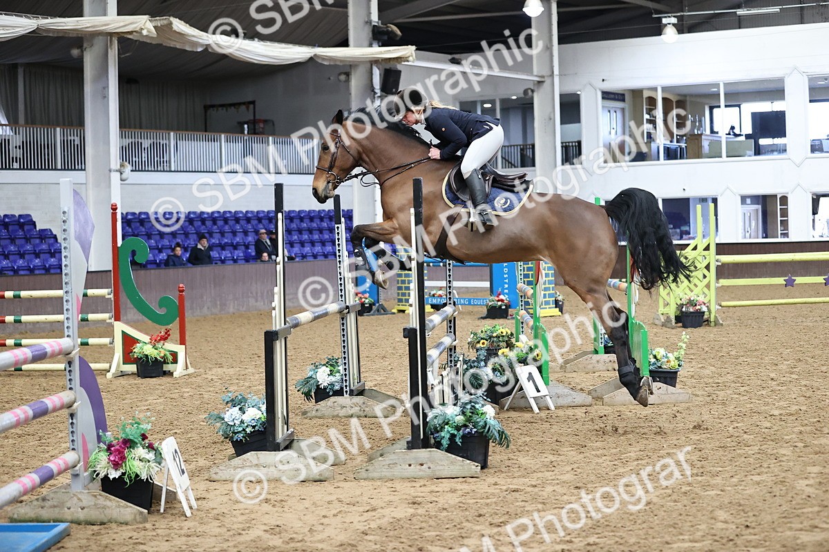 SBM_005888 - Class 16 - Senior Newcomers - 1.10m Open