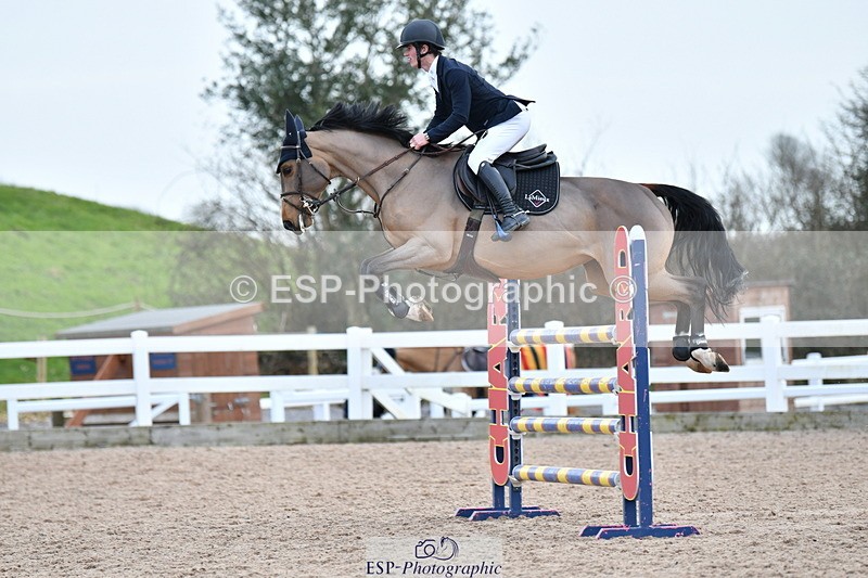 240124A-145802-00912 - Cls 5 Foxhunter & 1.20m Open