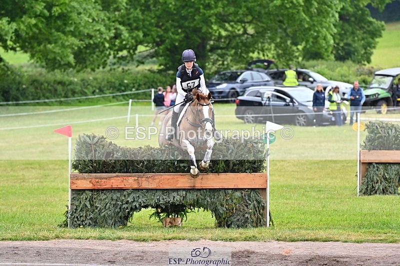 250524A-102504-08990 - A-057-Tabitha.Moore-BILLY.HOODOOS