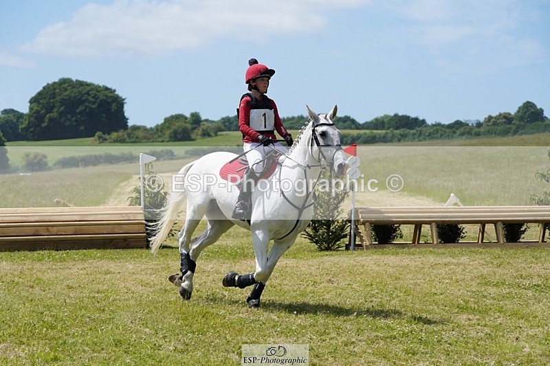 240629X-112744-1601 - 001-Issy_Baldock-FREDDIE