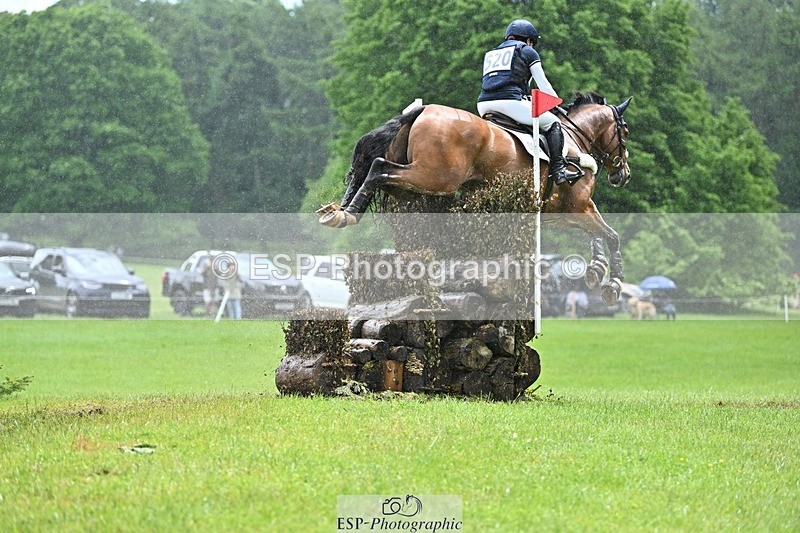 240526-133745-22969 - 520-LONDON_52-Laura_Collett