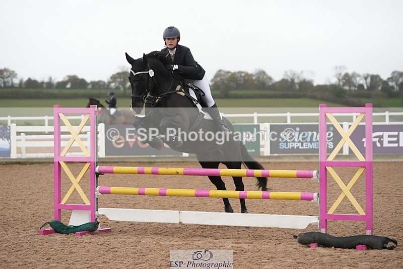 251109-084033-03051 - Cls 15 British Novice and 90cm Open