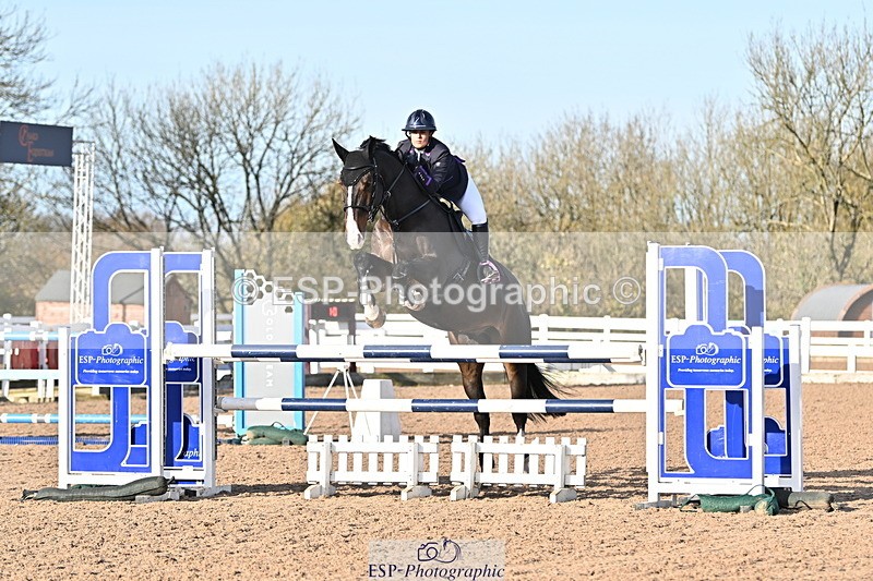 241113A-135537-00751 - Cls 05A&B Snr Fox & 1.20m Open