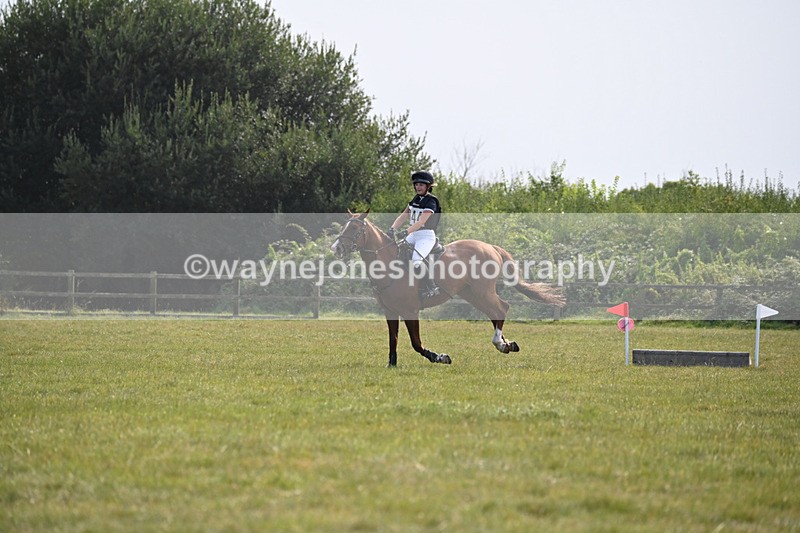 WJ6_2791 - 80cm XC Time 15:07 to 15:25