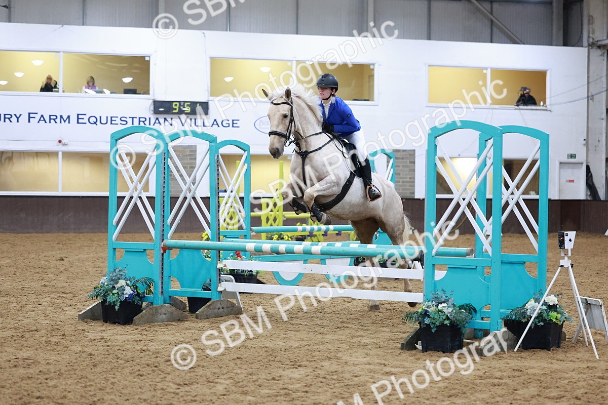 SBM_007111 - Class 23 - Bliss of London Novice Winter Championship Qualifier 90cm