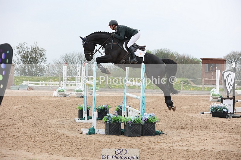 250424-121526-05295 - Cls 1 - 2 Star Small Tour