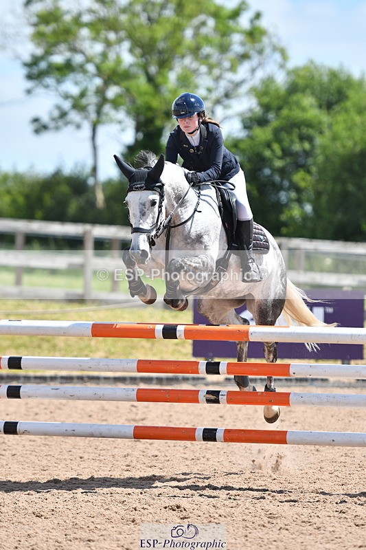 240609A-133128-05680 - Cls 18 Snr Newcomers and 1.10m Open