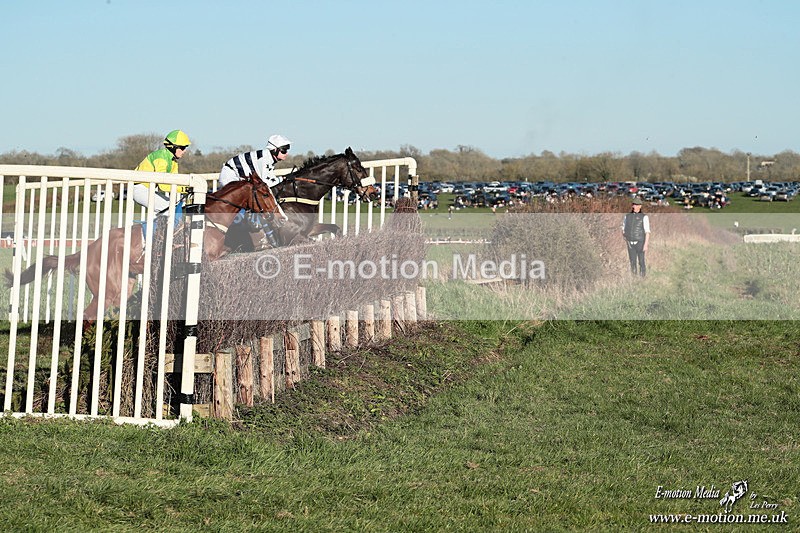 PtP 210326 1282 - VWH Cirencester Races 21/03/26