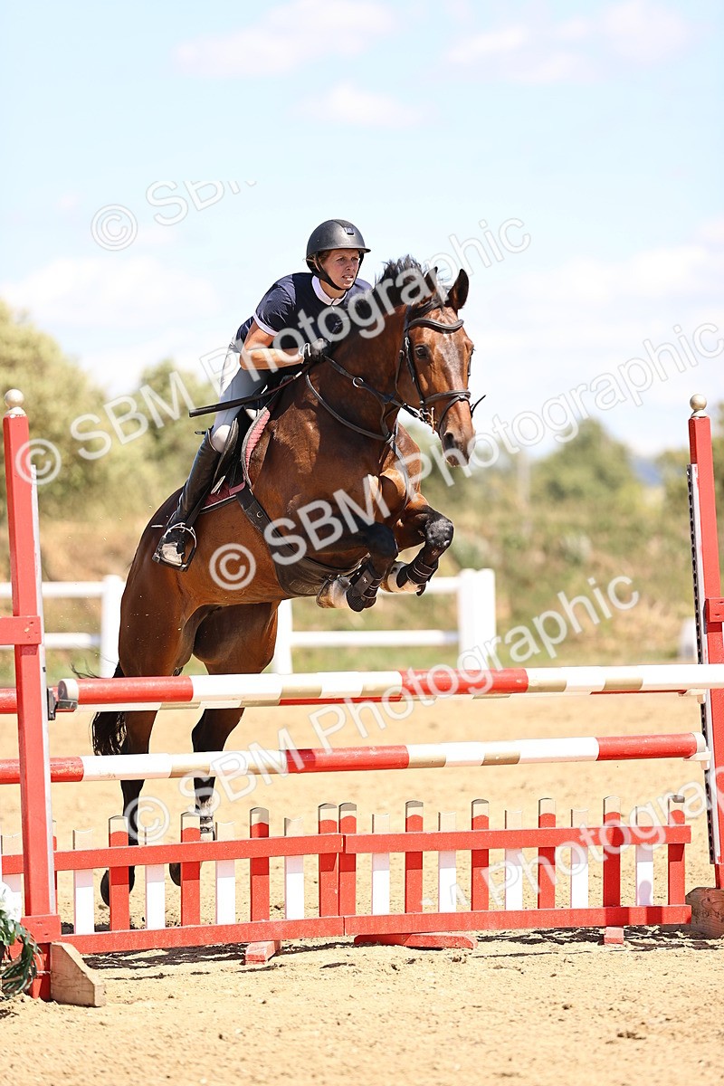 SBM_015016 - Class 15 - Senior Newcomers - 1.10m Open