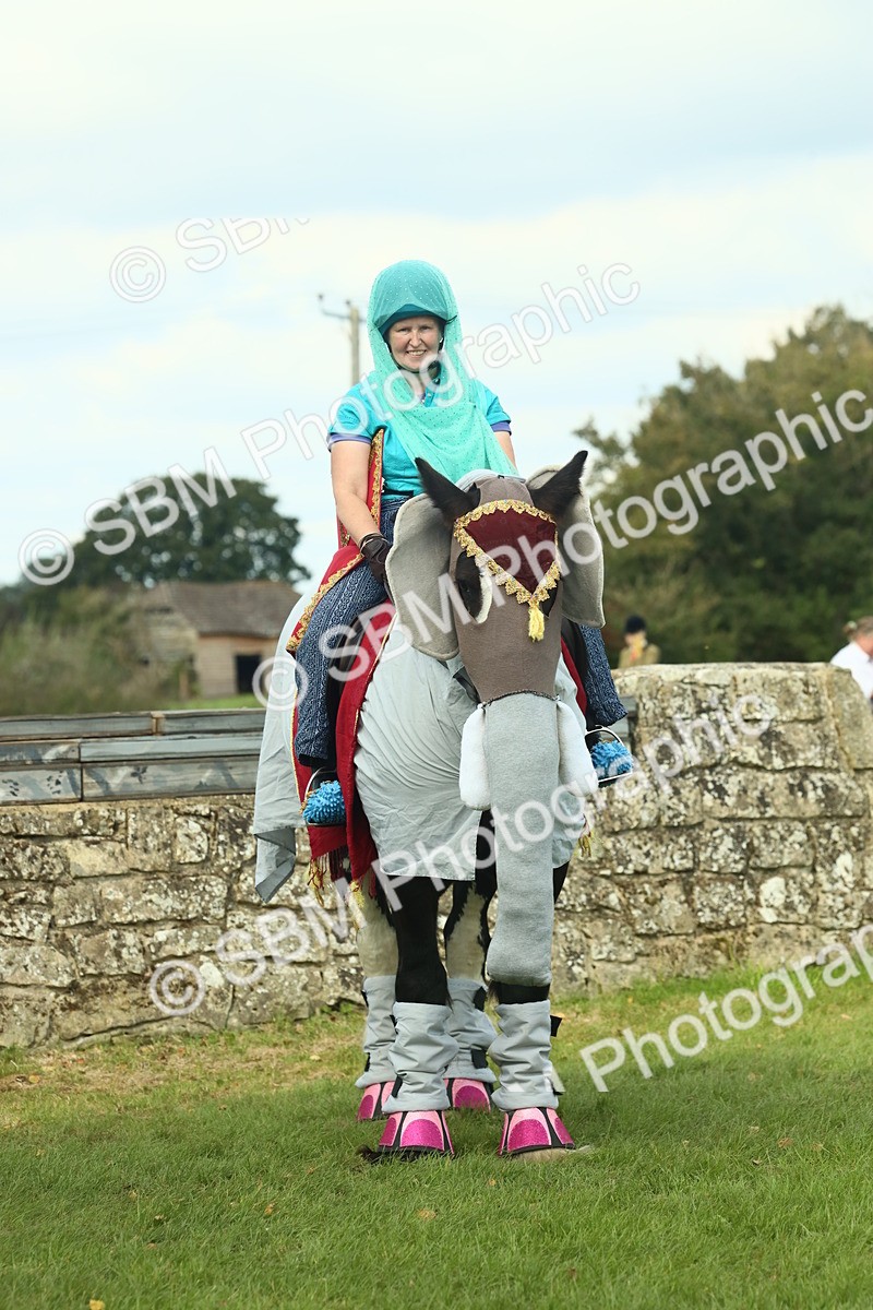 SBM_63540 - S35 - Fancy Dress Showing
