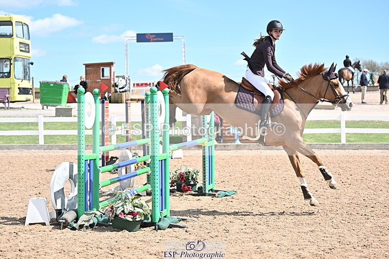 240418A-134600-03580 - Cls 13, 1 Star Bronze Tour 1.10m