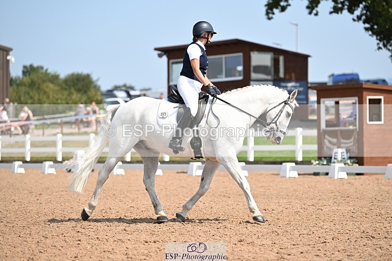 250816-124043-04527 - 061-Lyn.MillerRunnymead.Diamond