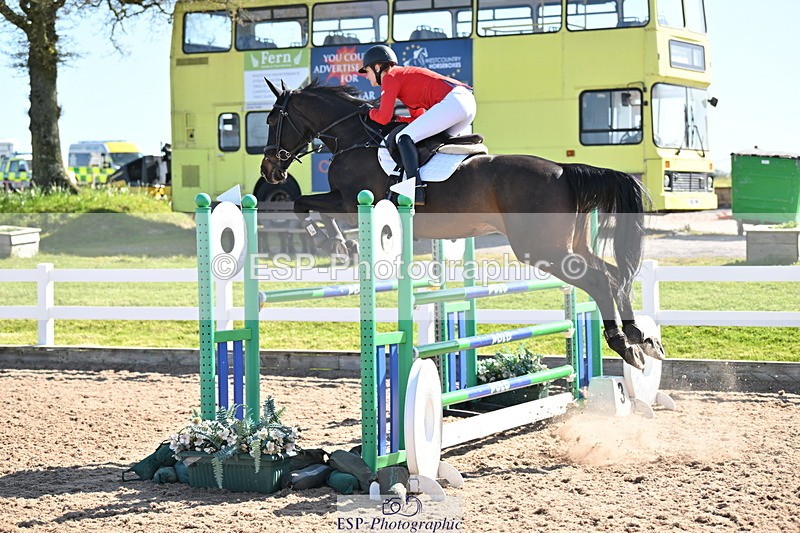 240420A-102532-10306 - Cls 19, 1 Star Silver Tour 1.20m