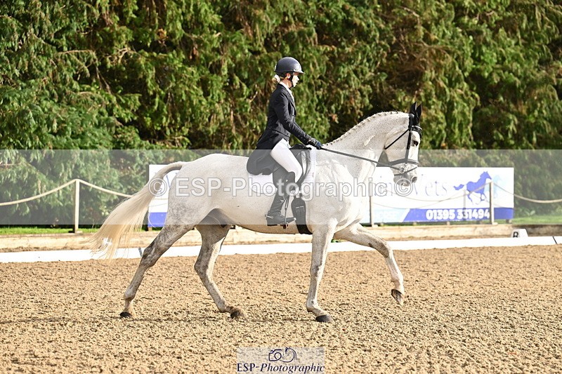 251023A-160124-05769 - A-011-Tara.Moore