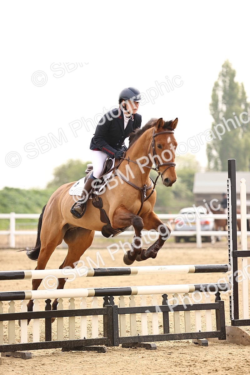  - Class 15 - Senior British novice - 90cm