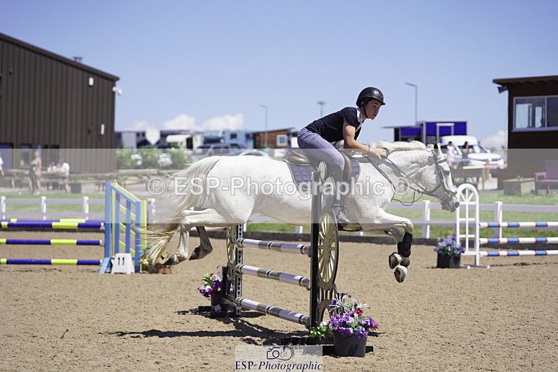 230624A-130250-01478 - Cls 24 Pony Discovery & 90cm Open