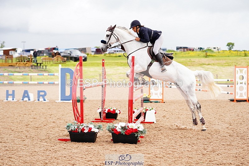240526A-121536-08009 - Cls 26 Chard Equ 1.05m and 1.10m Grand Prix