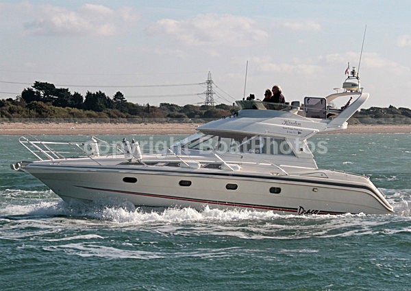 111022 KIRSTEN DRACO IMG_8643 - Flybridge Cruisers