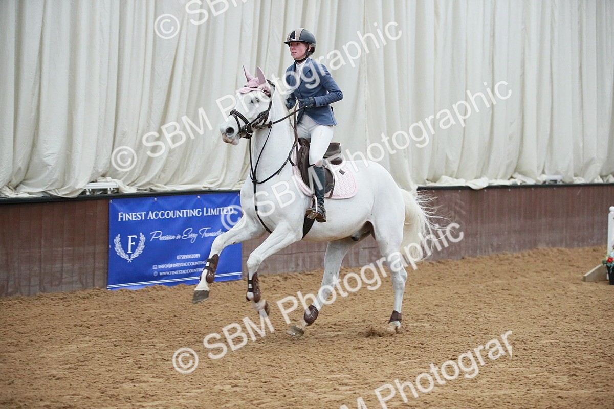 SBM_000986 - Class 4 - Senior Newcomers - 1.10m Open