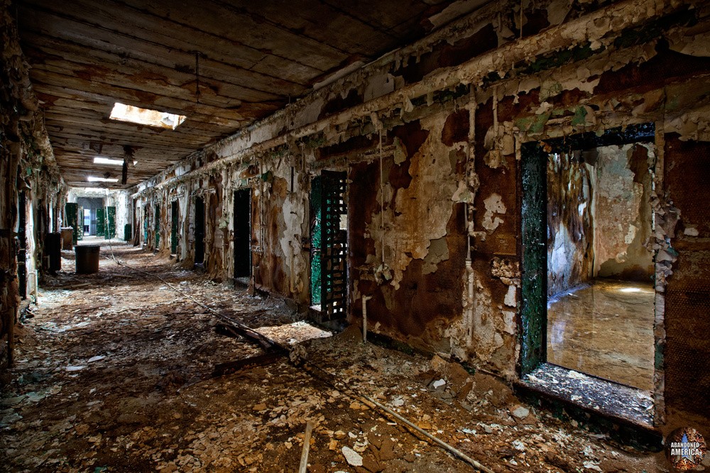 Cell block, Holmesburg Prison, Philadelphia PA | Abandoned America by Matthew Christopher