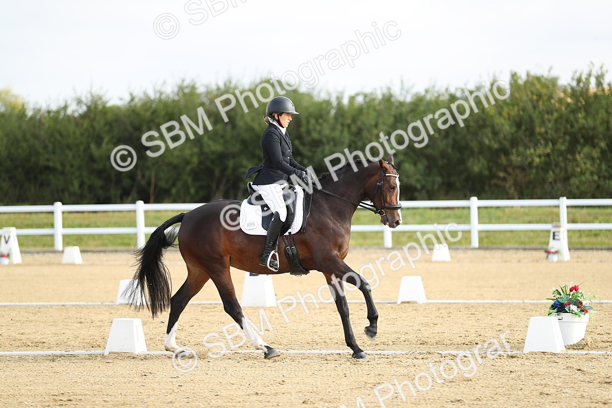 SBM_015024 - Class 13 - Novice 23 - 8,30-9.33