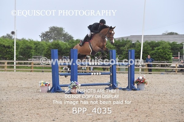 BPP_4035 - CLASS 8 Senior Newcomers/ 1.10m Open