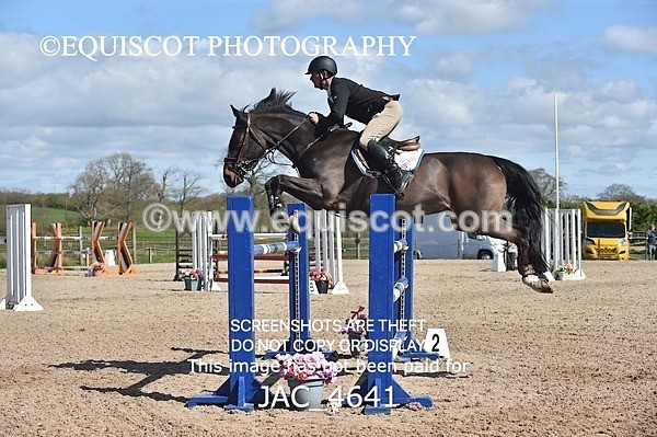 JAC_4641 - CLASS 11 SAT Andrew Hamilton Coach, RHS Foxhunter Championship Qualifier