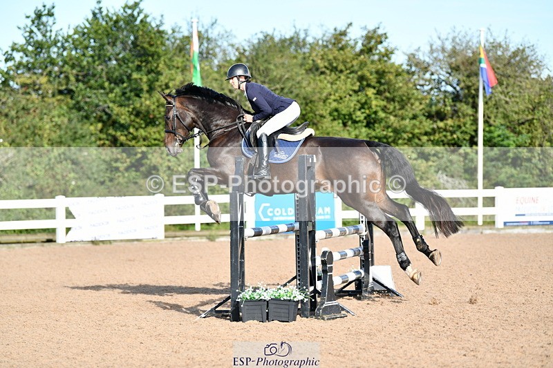 240913A-092325-02916 - Cls 20 Snr British Novice and 90cm Open