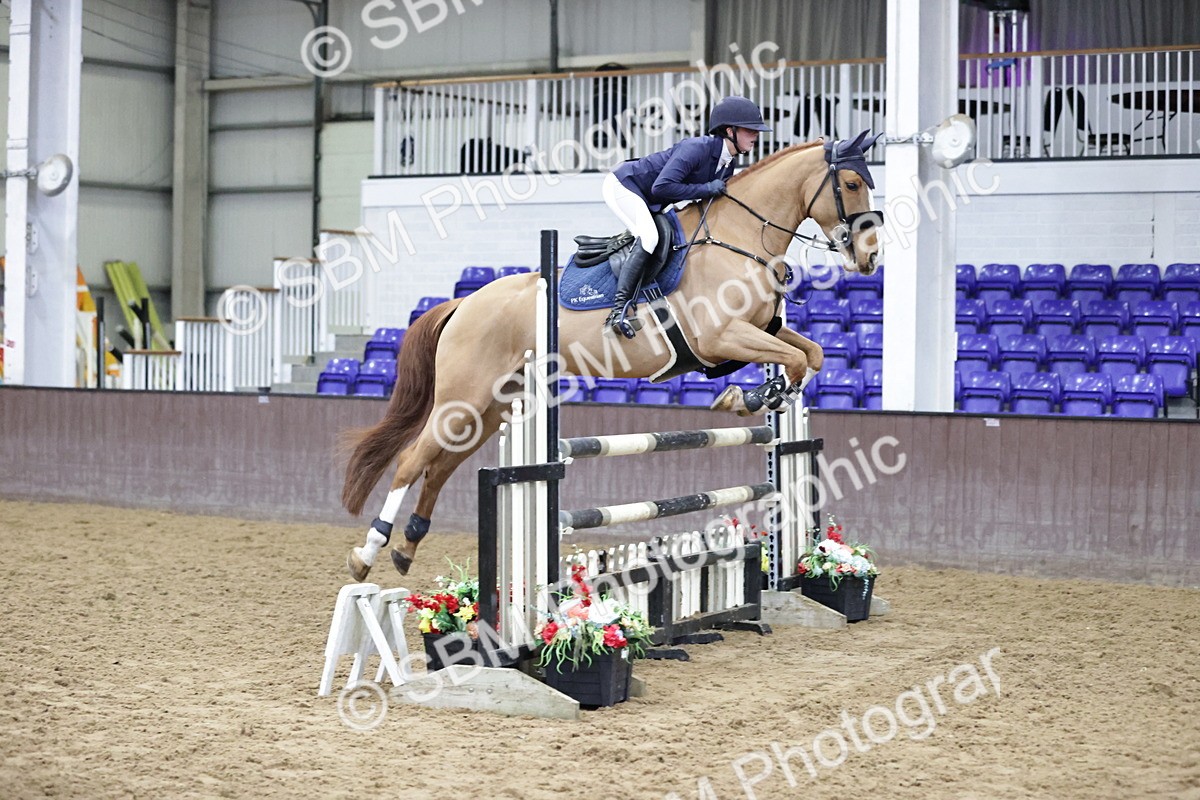 SBM_001495 - Class 4 - Senior Newcomers/ 1.10m Open