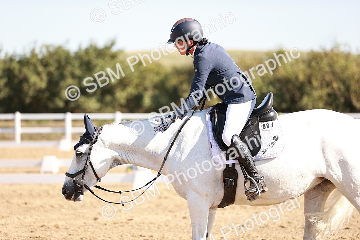 SBM_004425 - Class 12 - Novice 5 - 9.07-10.10