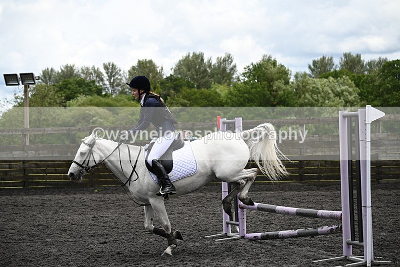 WJ6_0051 - Class 13 Novice 60cm