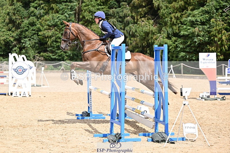 250802A-134612-03387 - D-155-Bethan.ODell-RED.VICO