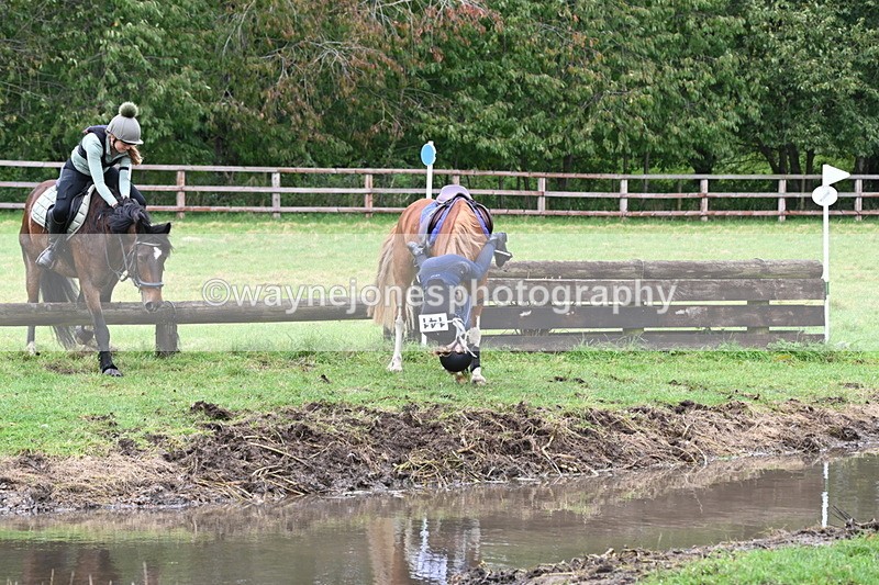 WJ6_5871 - Time at Photographer 12:31 to 12:40
