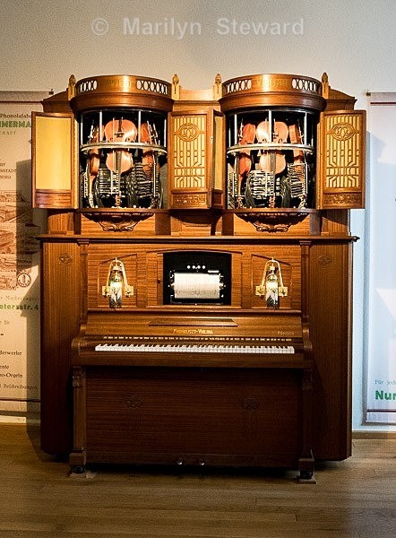 Mechanical music museum -27 - Budapest to Amsterdam in Autumn