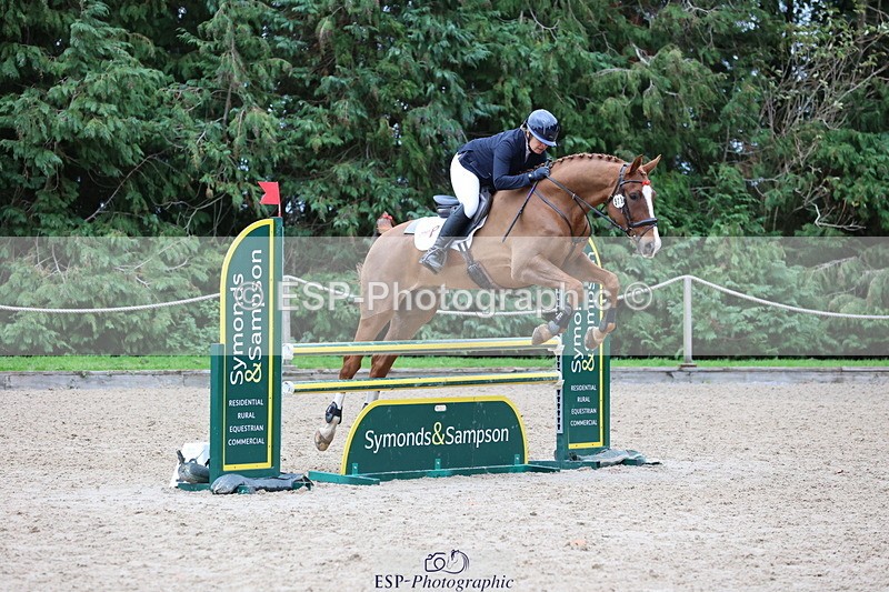 251026A-143727-26407 - G-573-Lisa.Stock