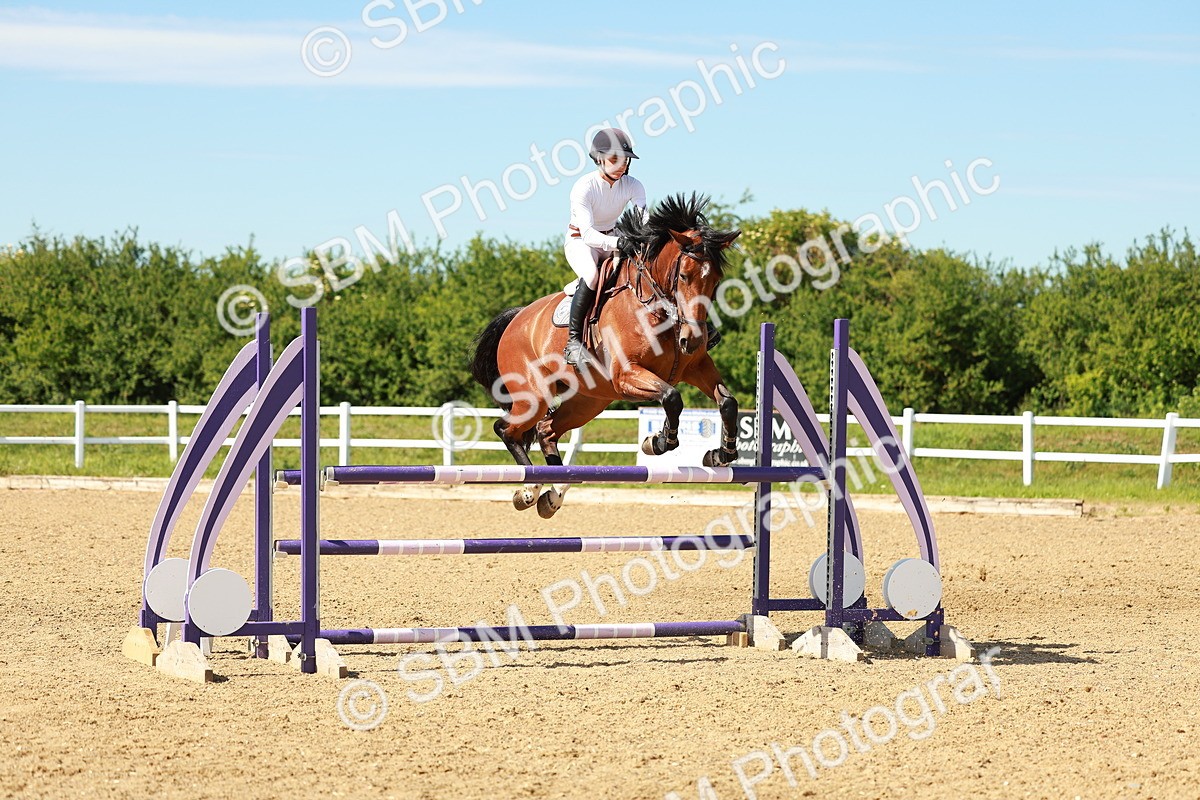 SBM_002793 - Class 4 - Senior Newcomers - 1.10m