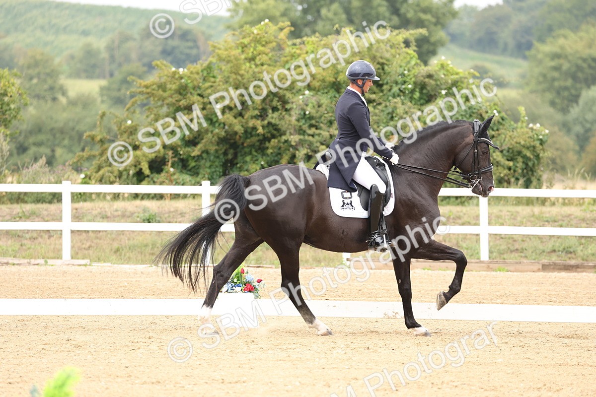 SBM_007637 - Class 9 - FEI INT I - 14.57-15.45