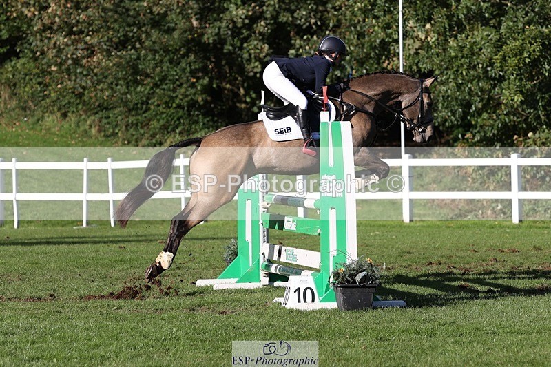 231022-153347-29836 - 498-SILVERLININGS.APHRODITE-Emily.Dobson-TrotUp+SJ