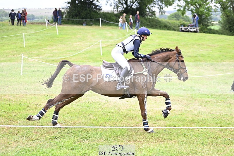 250524A-102152-08504 - A-056-Ivy.Fisher-BALIEF.DE.REVE