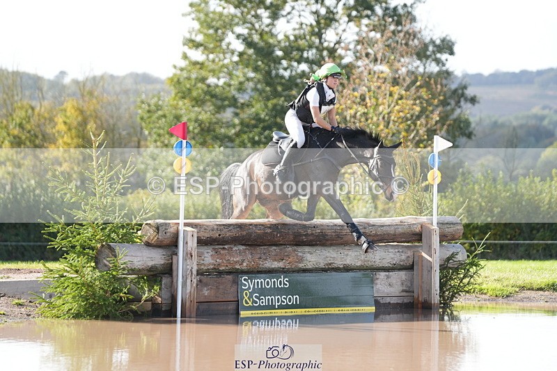 251024A-131318-11003 - B-148-Tarka.Abraham