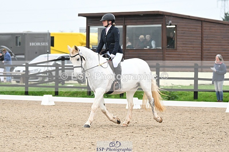 241103-101547-00302 - Intro 3 - 9.40 to 10.40