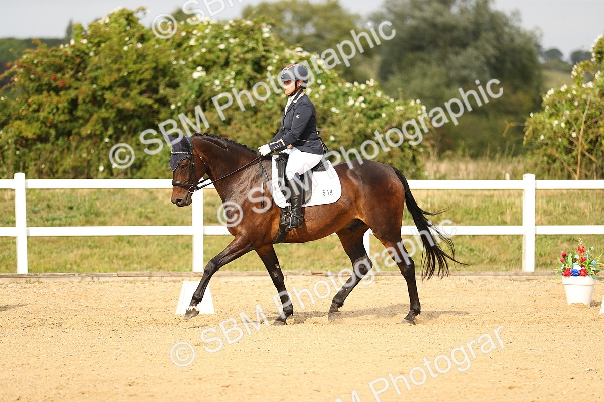 SBM_018471 - Class 14 - Novice 23 - 15.16-16.19